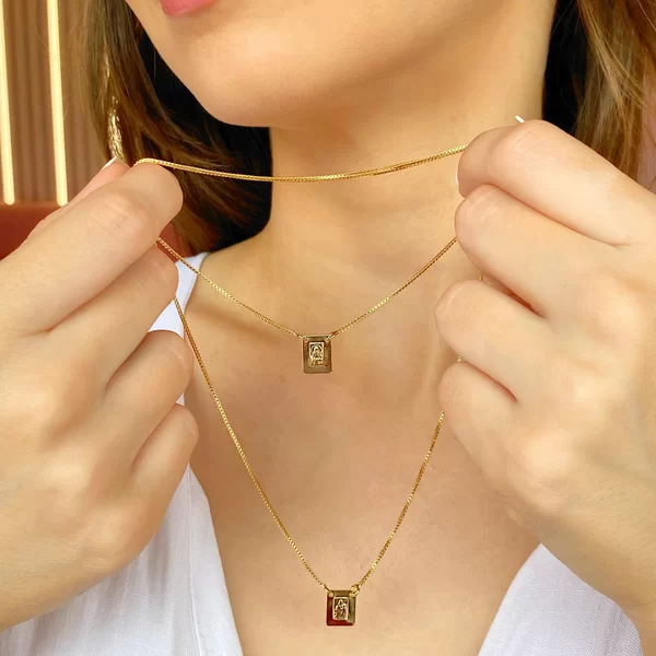 História e Tradição do Escapulário: Um Amuleto de Fé e Esperança