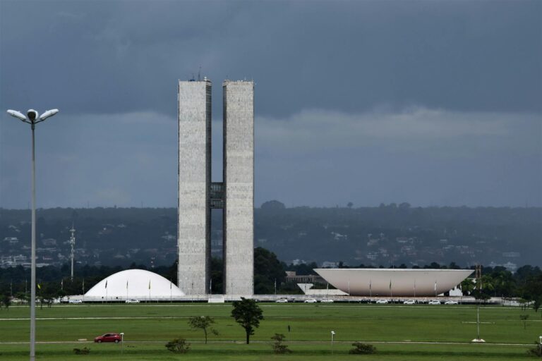 Conheça o clima da capital federal ao longo do ano
